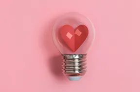Herz in einer LED-Lampe